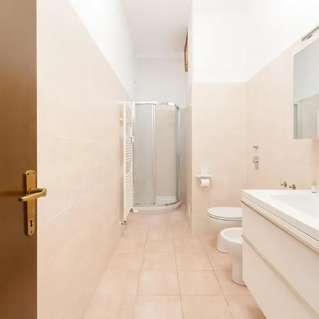 Apartament Con Terrazzo A Milano- Greco Pirelli! *