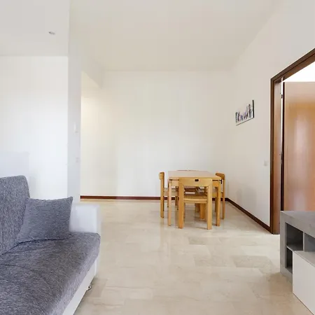 Con Terrazzo A Milano- Greco Pirelli! 아파트 *